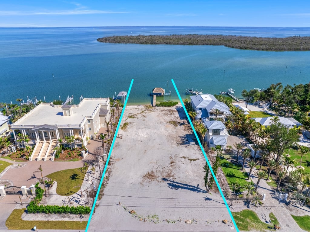 15819 Captiva DR