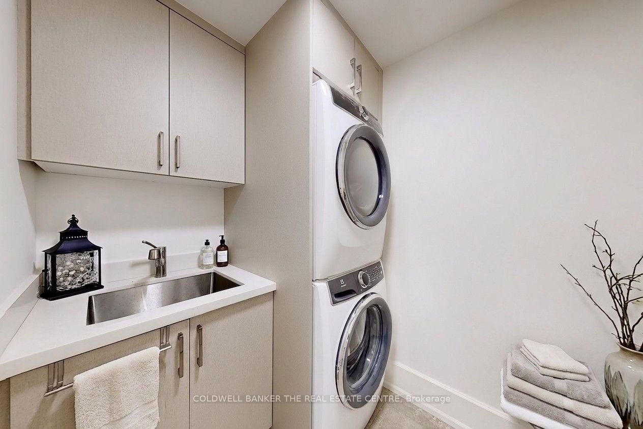LUXURY LIVING IN NORTH YORK