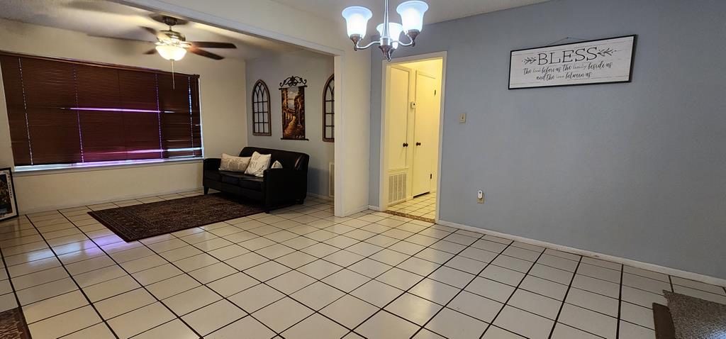 2013 Renee Dr