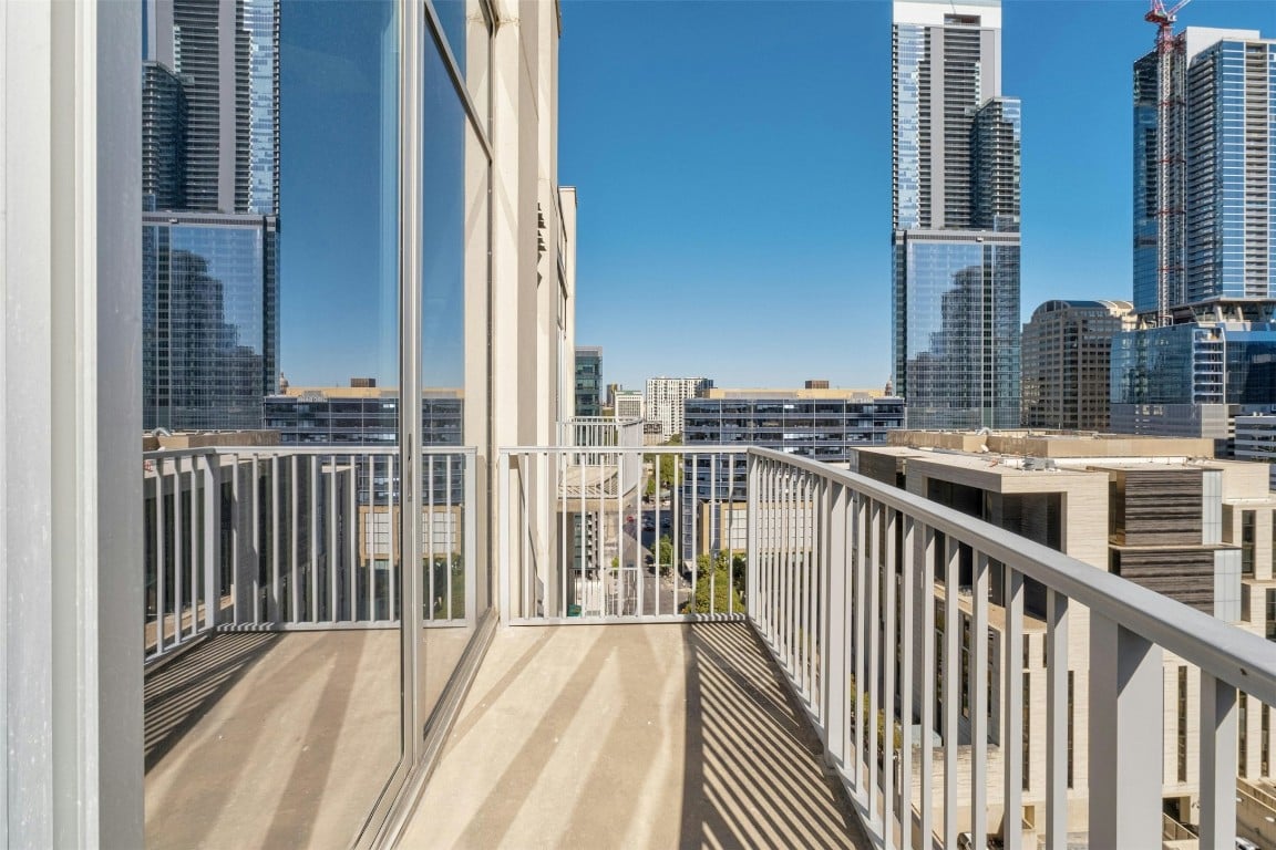 360 Nueces St, #1615