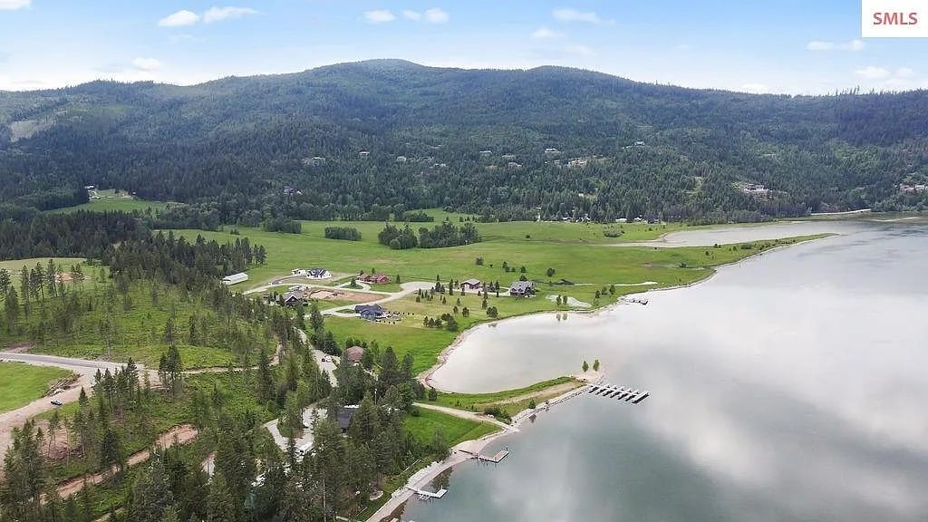 14 & 15 Woodchuck Dr