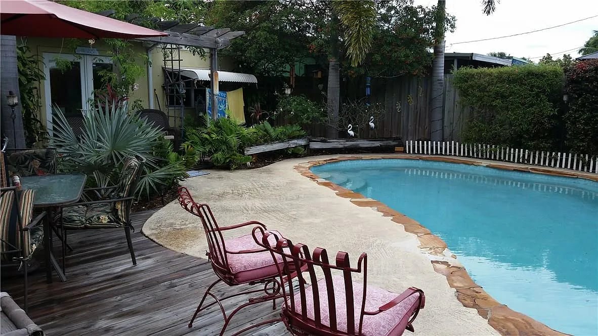 Sold: 5170 NE 2 Avenue Oakland Park FL