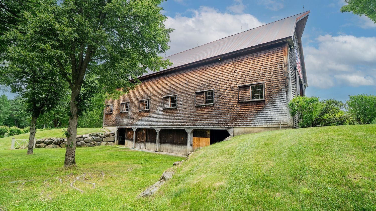14 Bartlett Rd