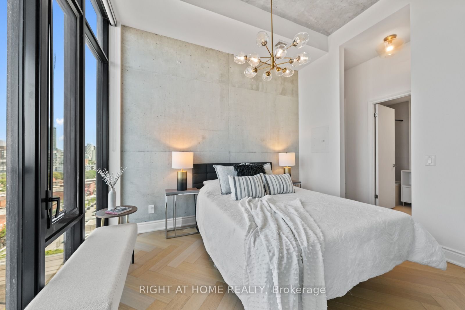 PENTHOUSE AT THE HARLOWE