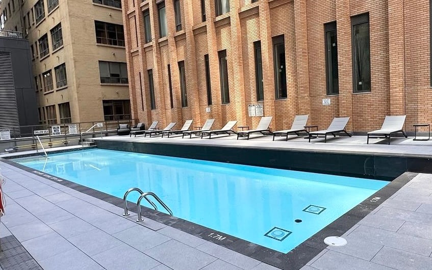 8 Widmer Street 2005