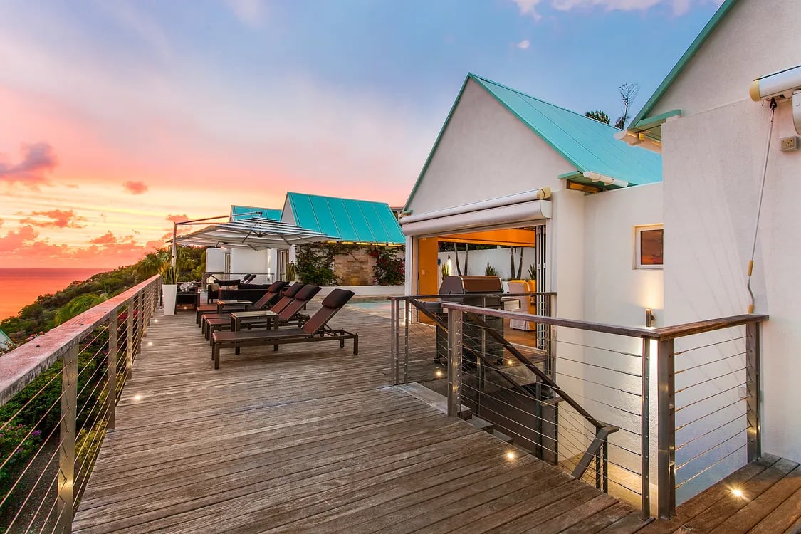 Ce blue Villa