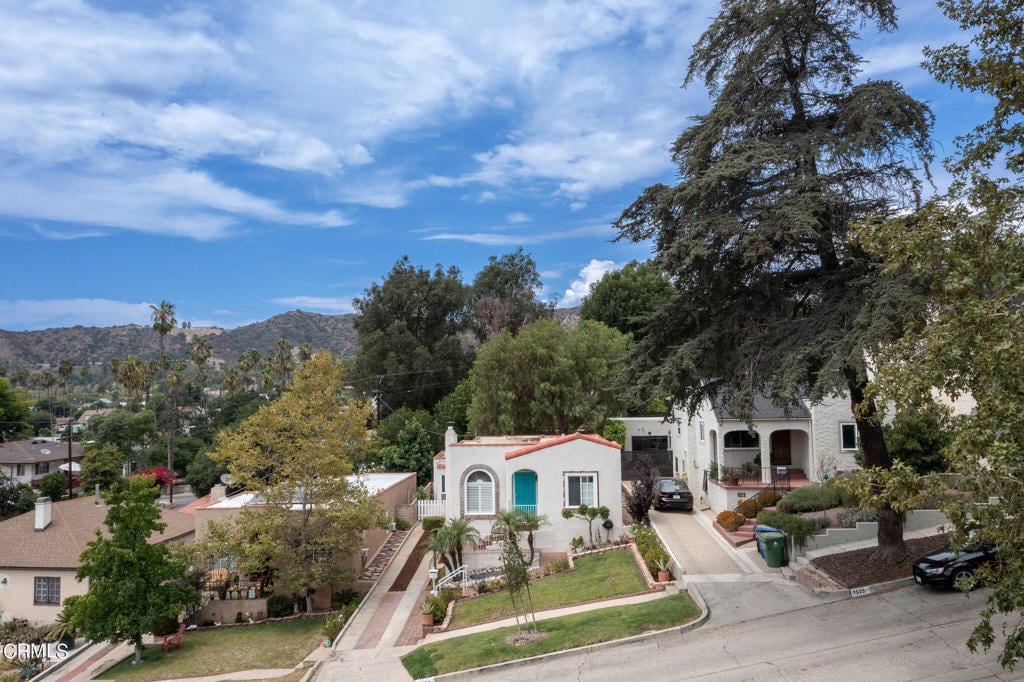 1527 Linda Rosa Ave