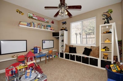 Just Sold! Gorgeous Home on The 13 Th Hole!