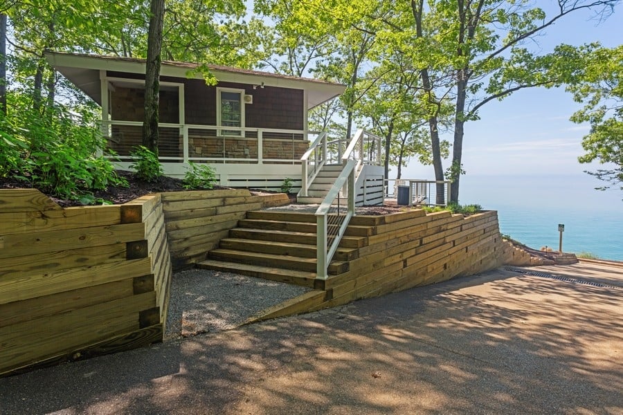 Charming Forest Beach Cottage Home 