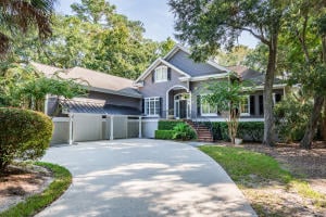2916 Baywood Drive