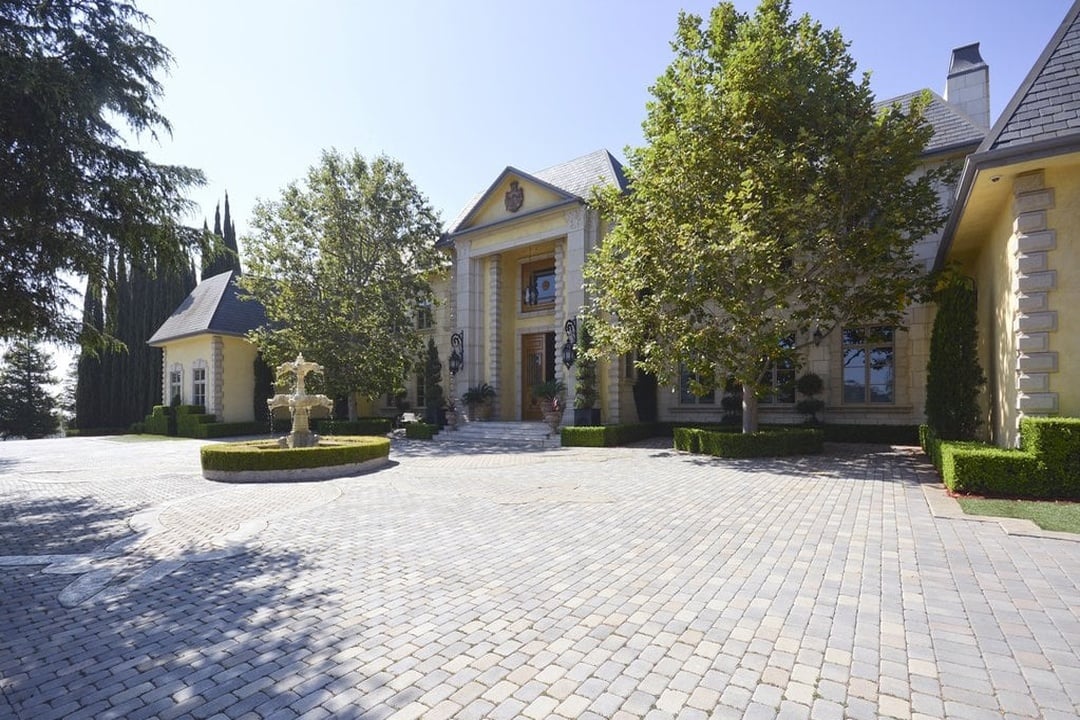 Grandeur Retreat