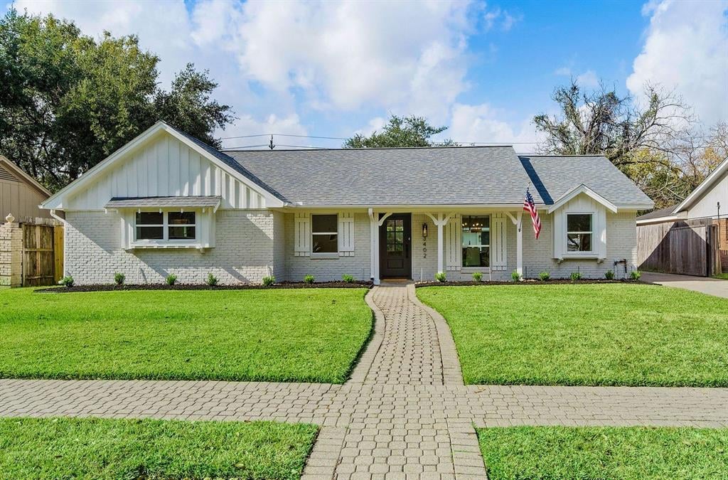 3402 Ann Arbor Dr