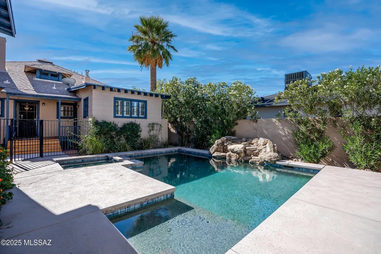 245 E University Blvd