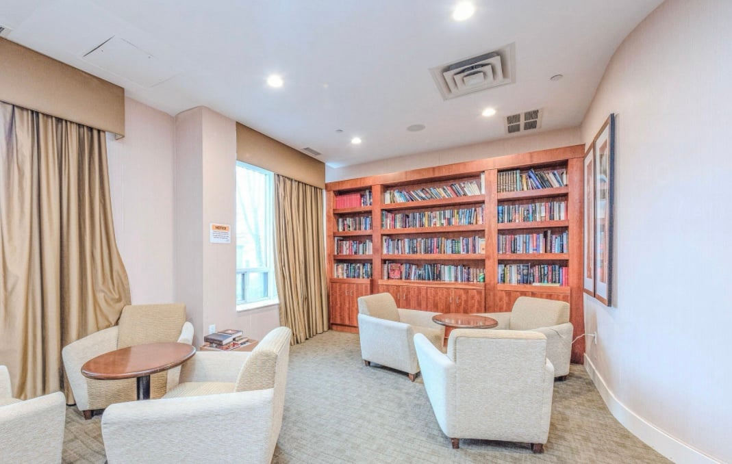 55 Strathaven Dr #1415