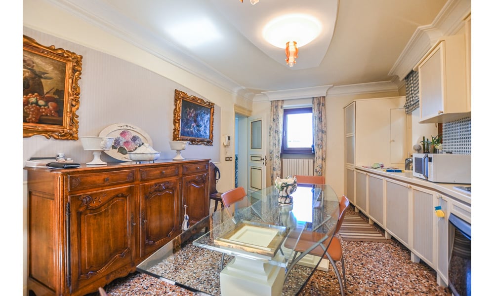 Villa With Stunning Seaview in Civitanova Marche, Le Marche