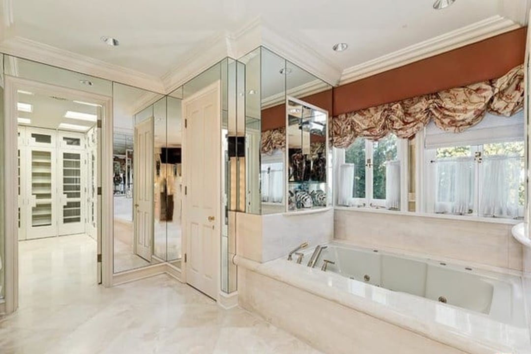 Aurora Luxe