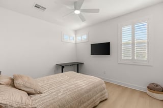 484 Windstone Crest
