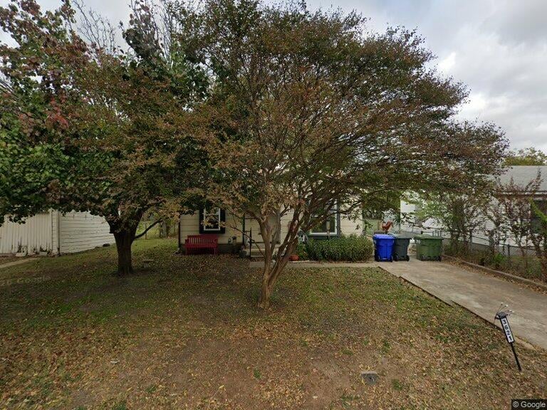 3621 Live Oak Ave
