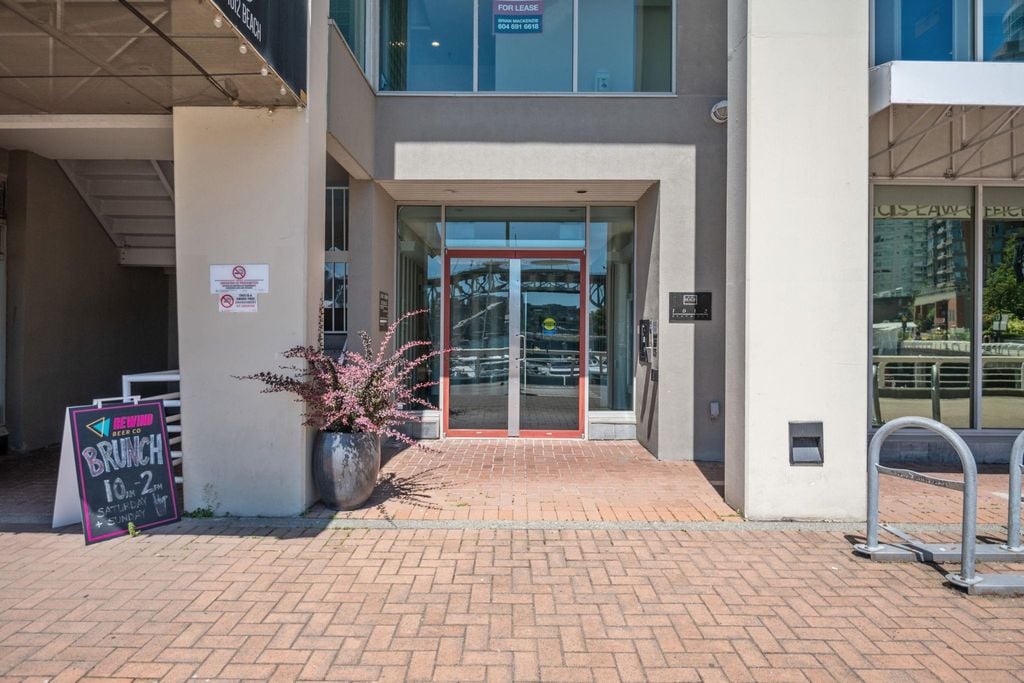 1012 Beach Ave, #301