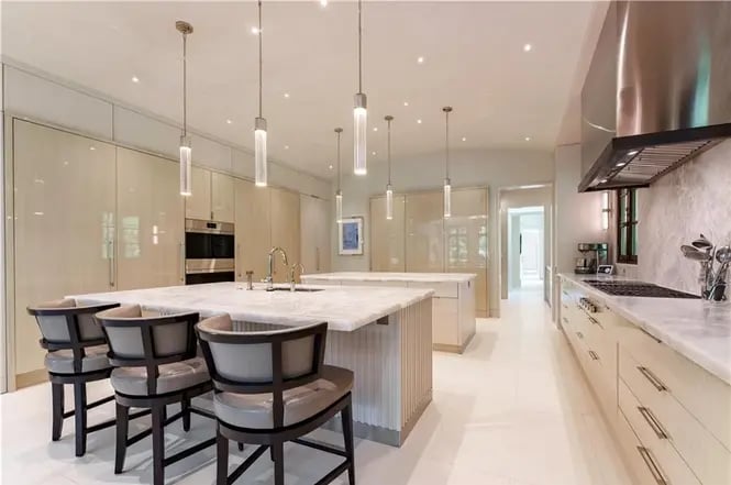 225 Paces Ferry Rd NW