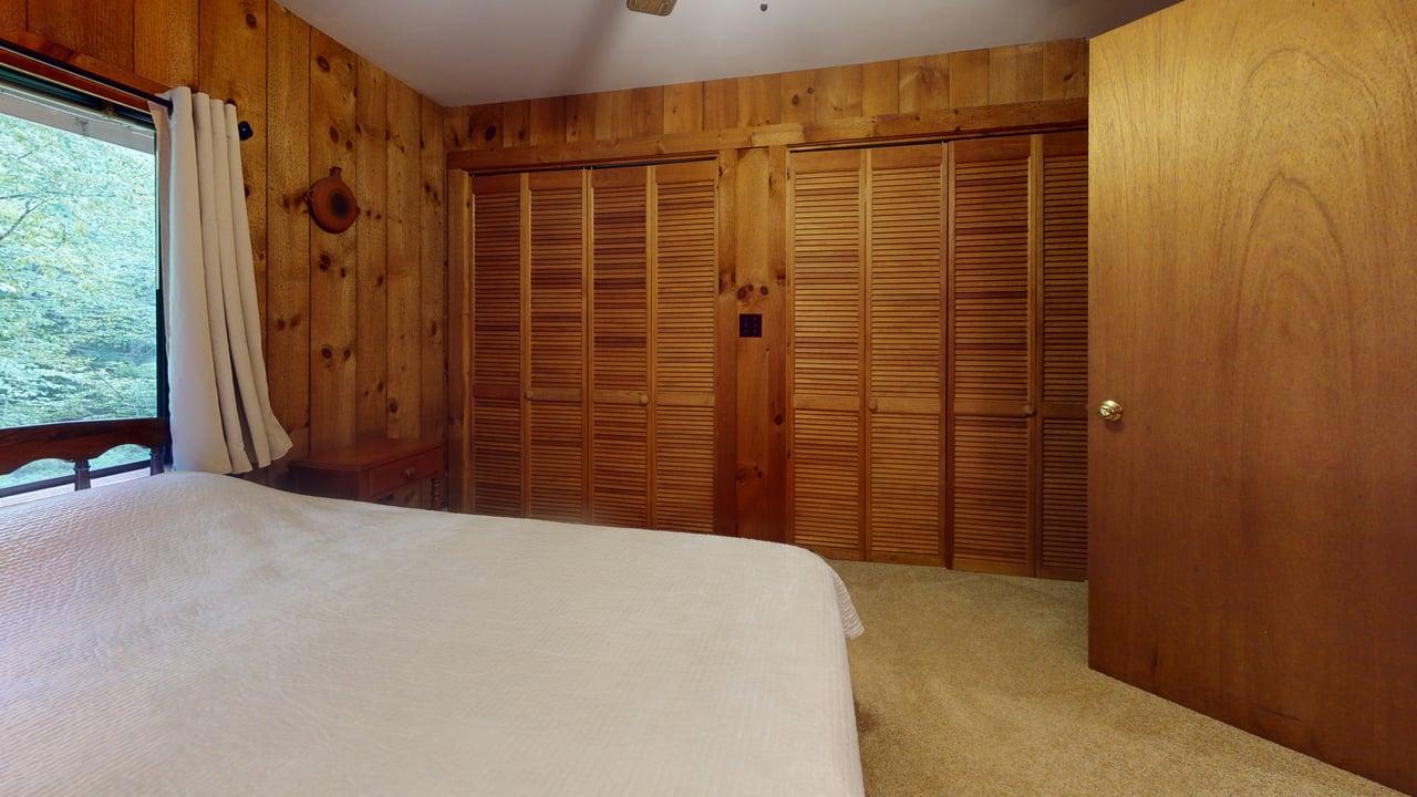 Spacious 3-level Private Home