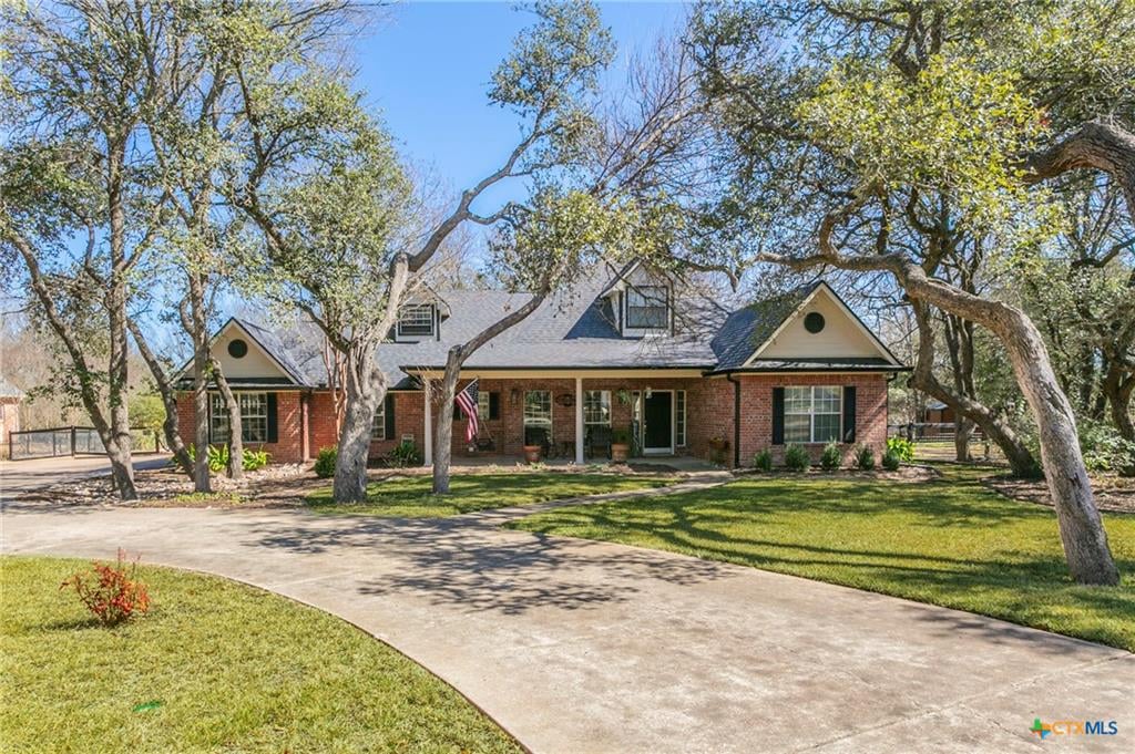 Salado Oaks