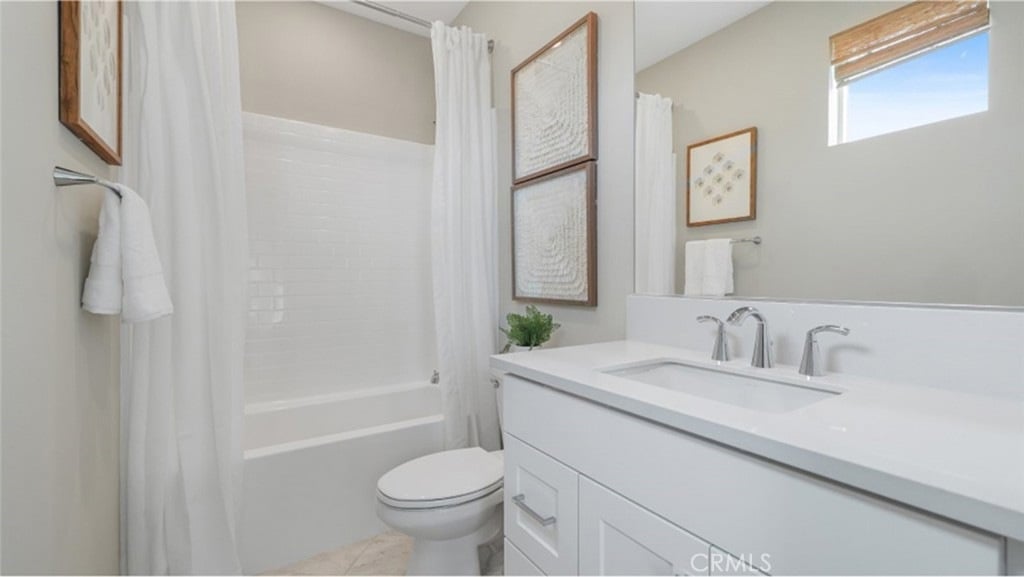 New Construction Townhome in Valencia