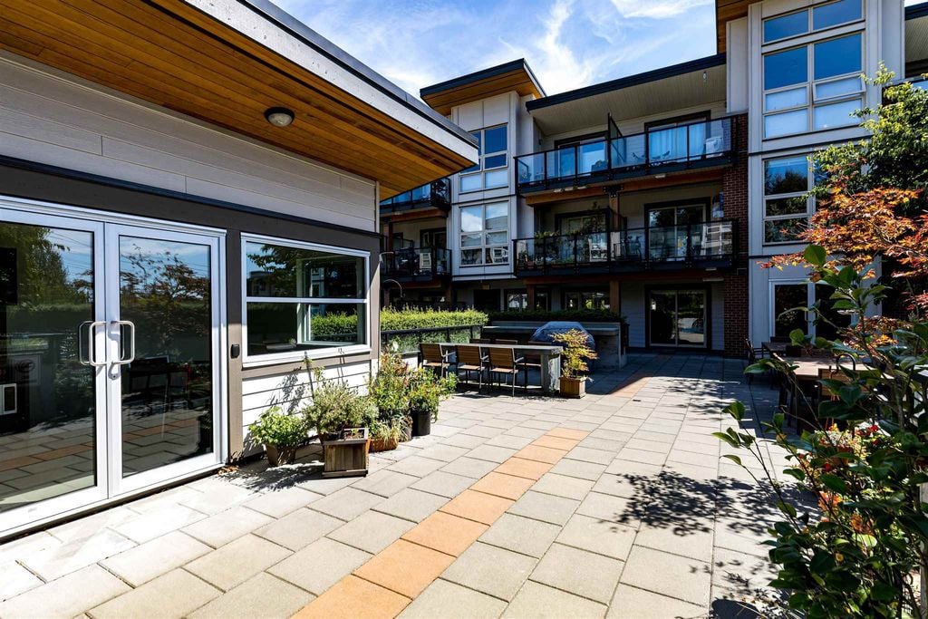 1177 Marine Dr, #311