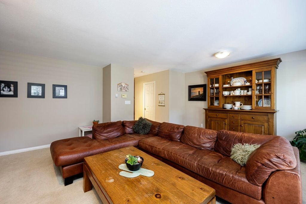 215 E Keith Rd, #2