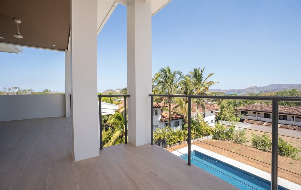Luxury Ocean-View Home in Altos de Flamingo2