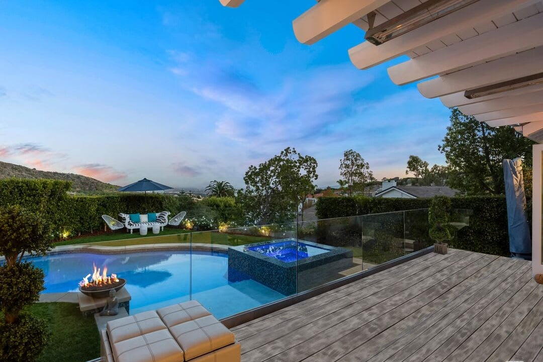 Summit Oasis