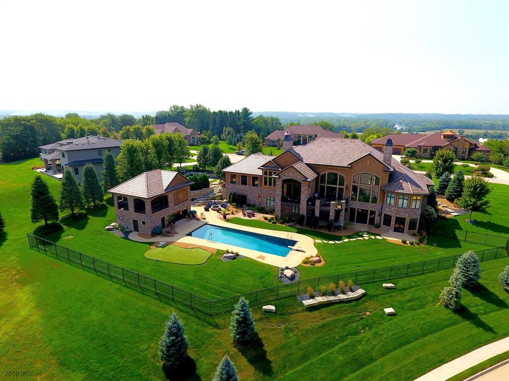 1726 Glenleven Terrace