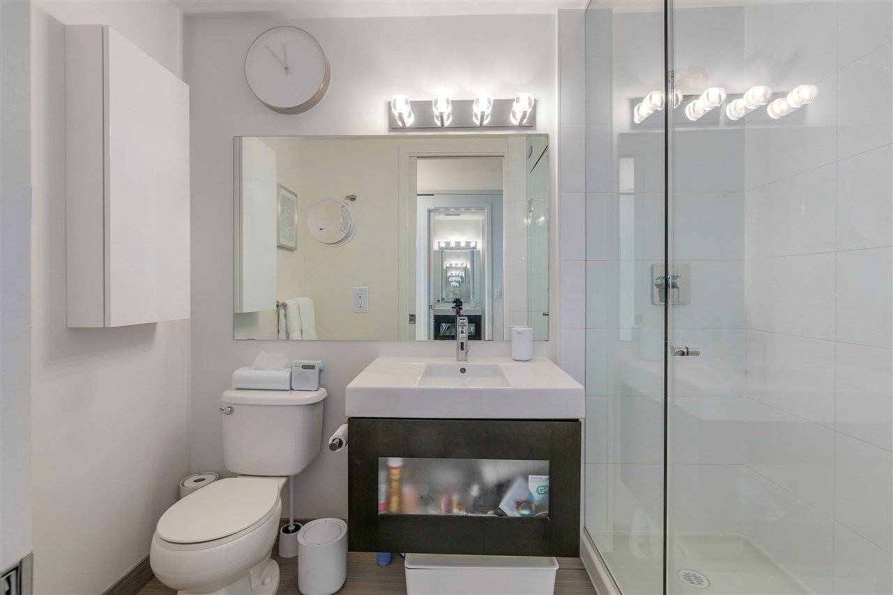 3333 Main St, #305