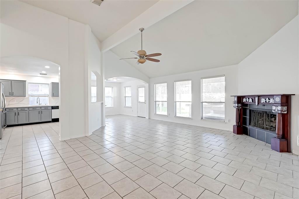 6022 Villa Hills Dr