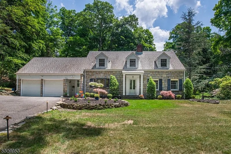9 Brush Hill Rd