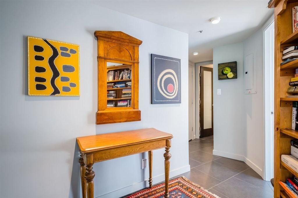 990 Beach Ave, #310