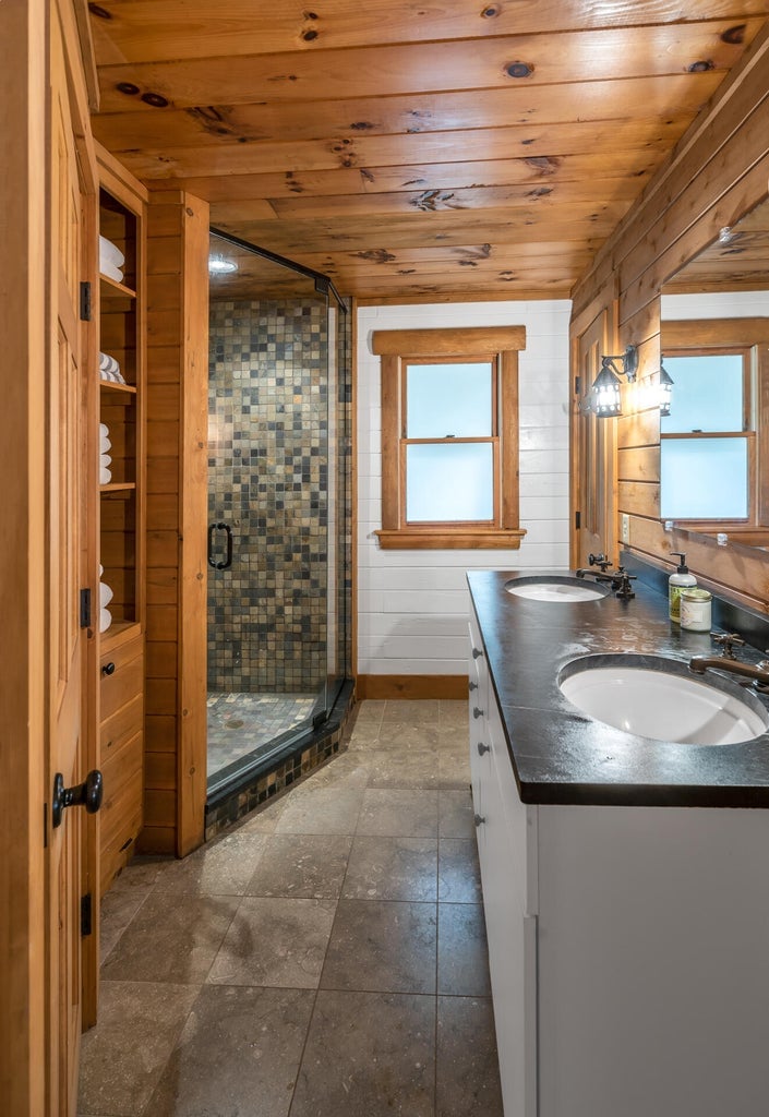 502 Popham Road, Phippsburg