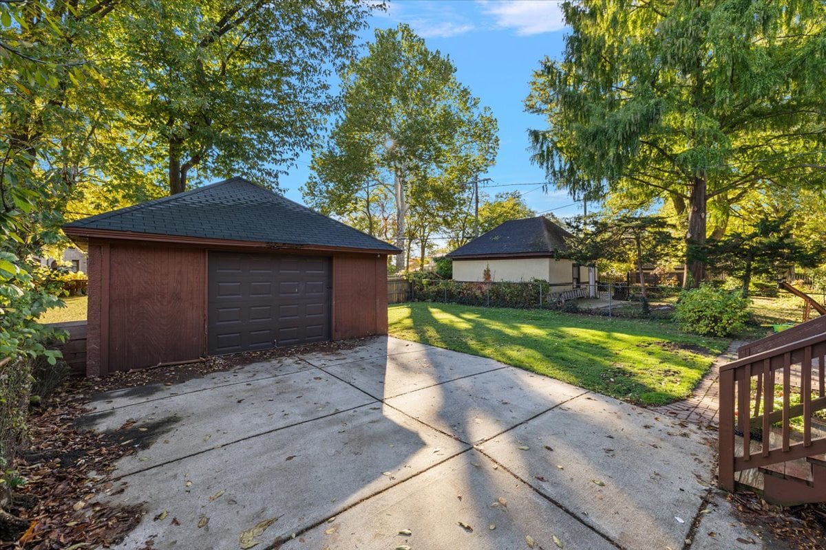 18214 Parkside Street