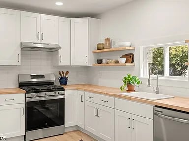 73 Colby Pl