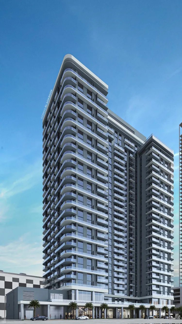 600 Miami Worldcenter