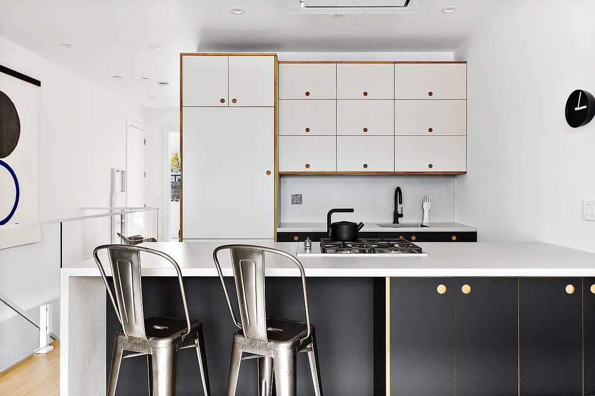 3 Ridgewood Place Unit: 1