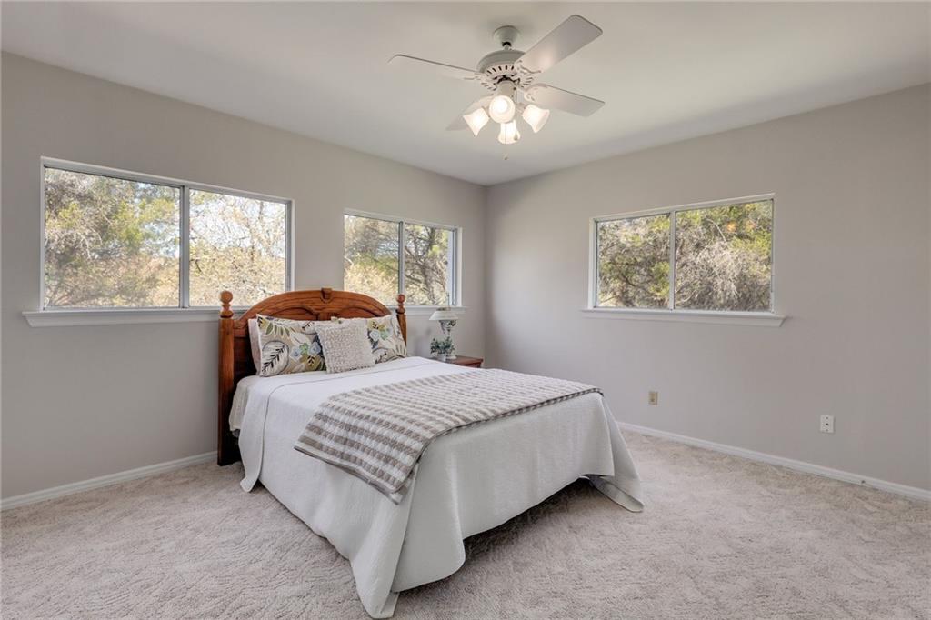 1100 Quaker Ridge Dr