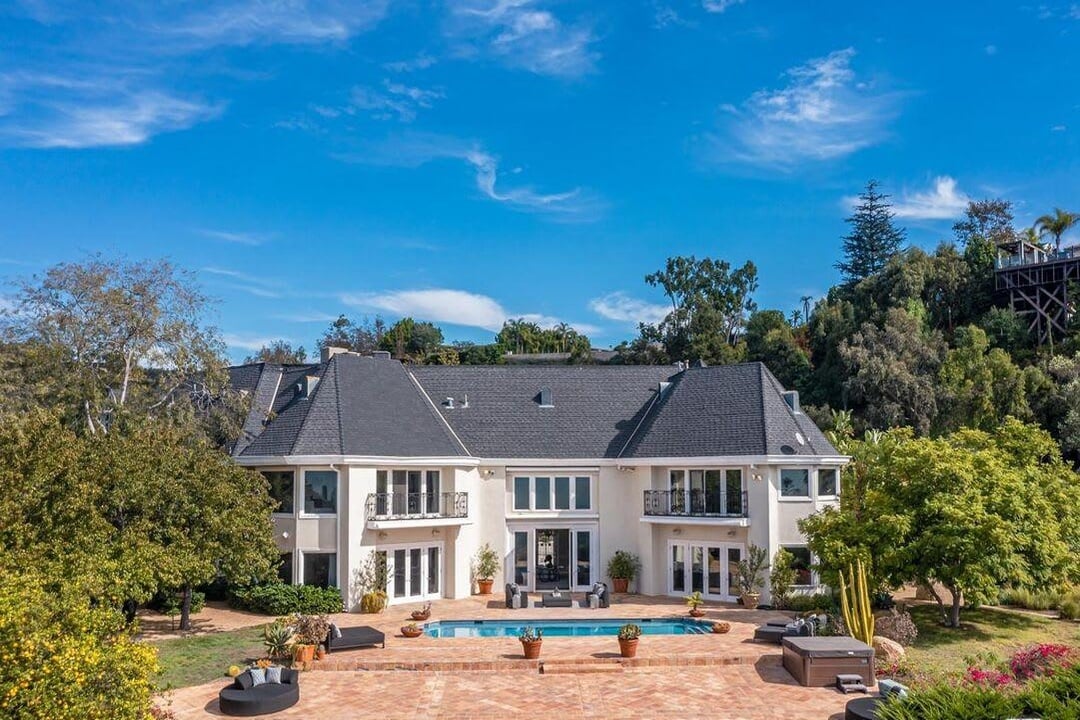 Villa Estate