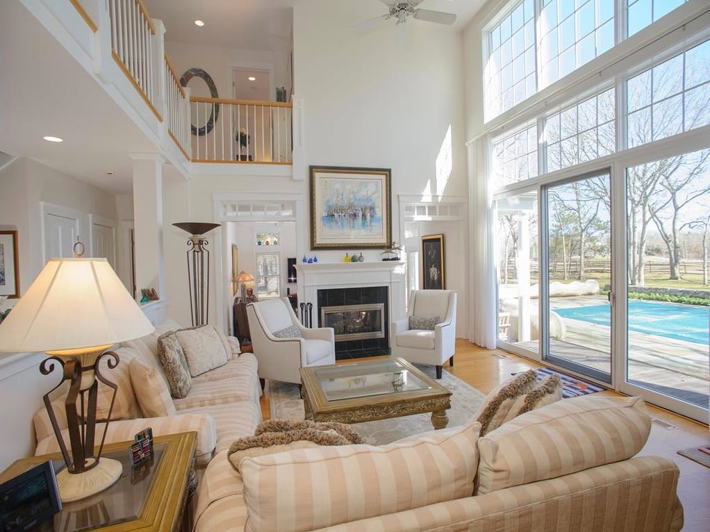 283 Pond Rd