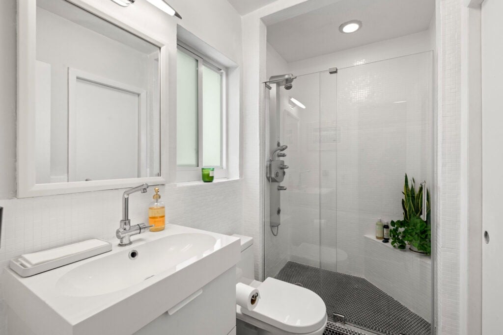 Miami Shores Stunner Lists by Daniel Falcon