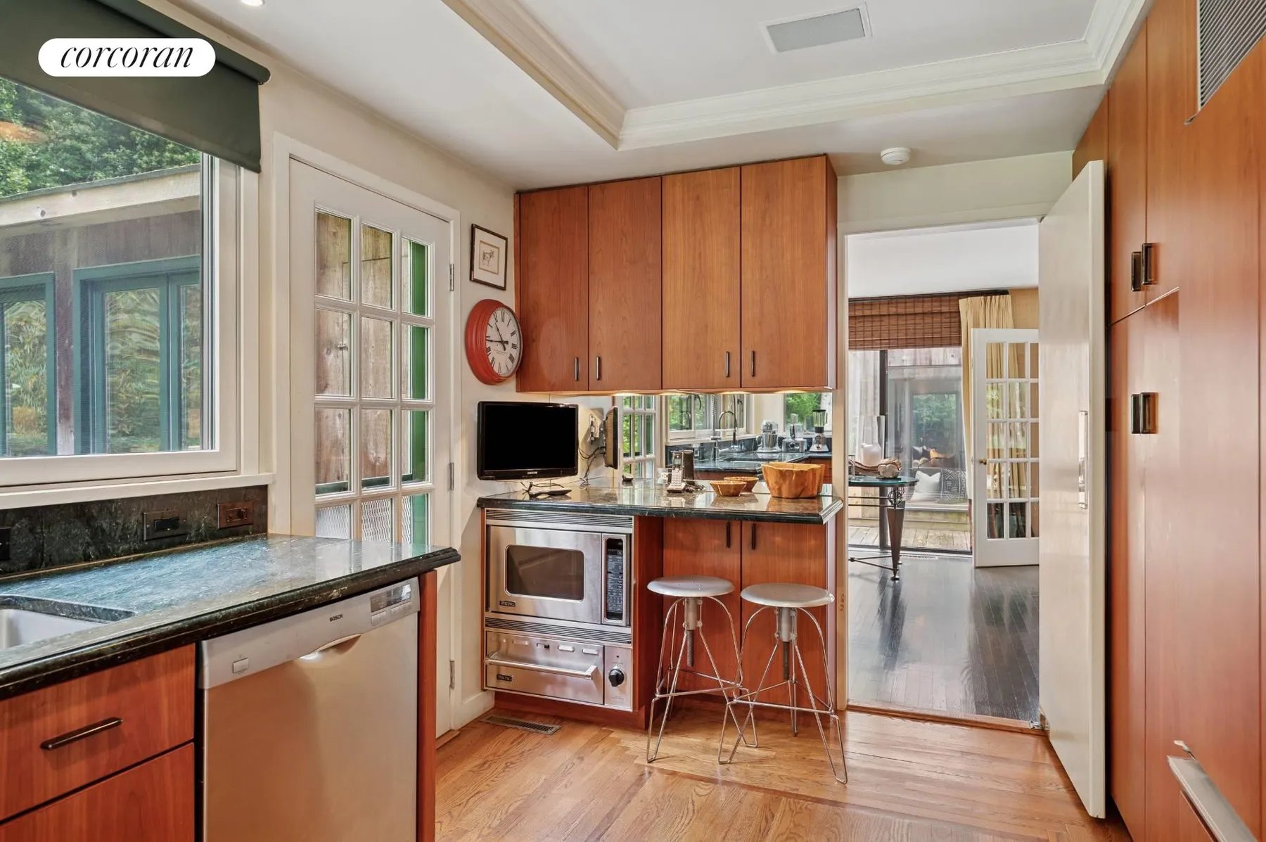 5 White Pine Rd