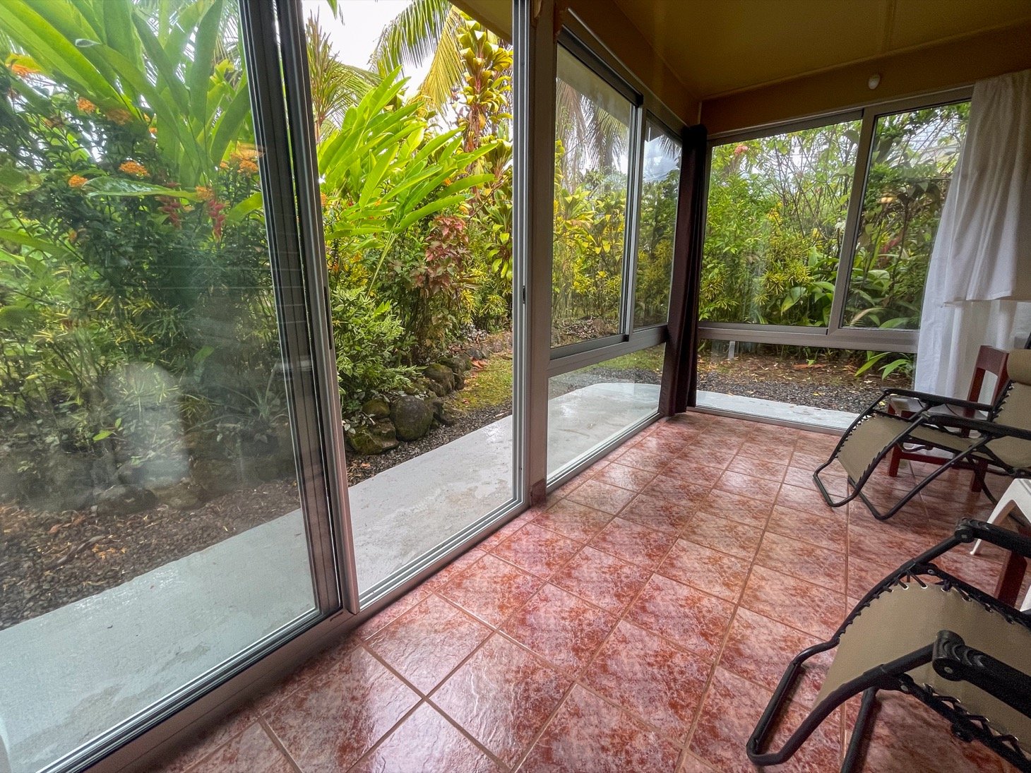 Cozy Colonial Home with Lush Gardens and Prime Commercial Prospects