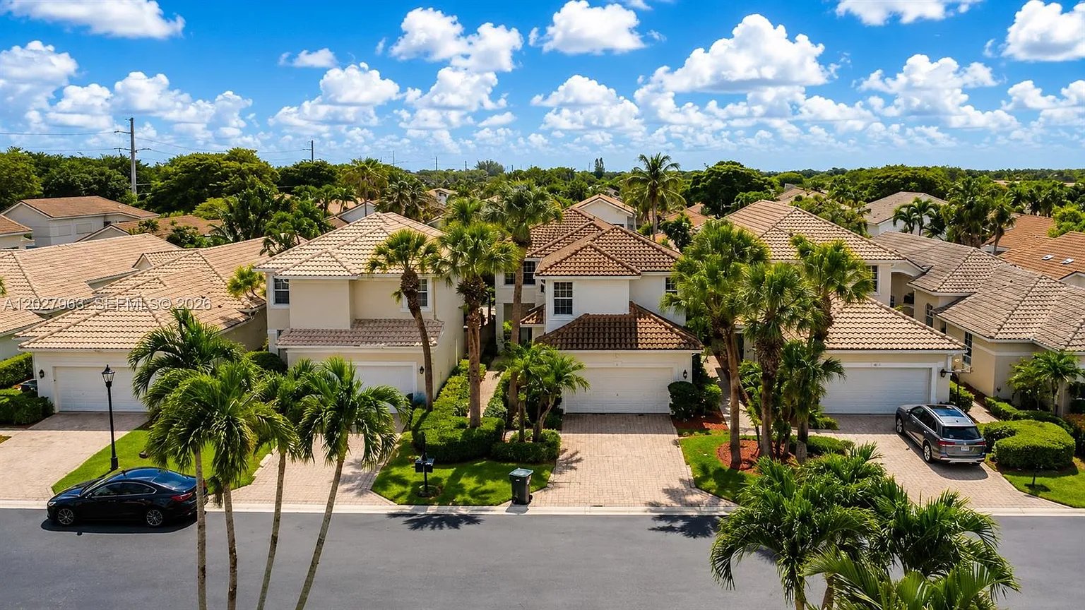 6646 NW 25th Ter