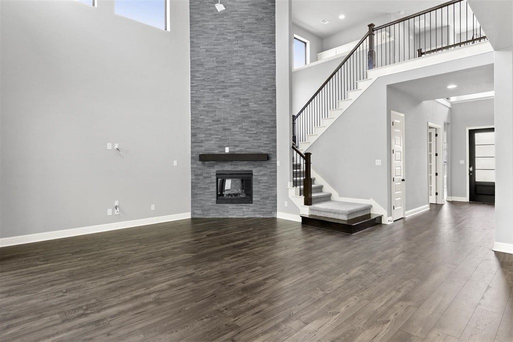 112 Hollytree Ct