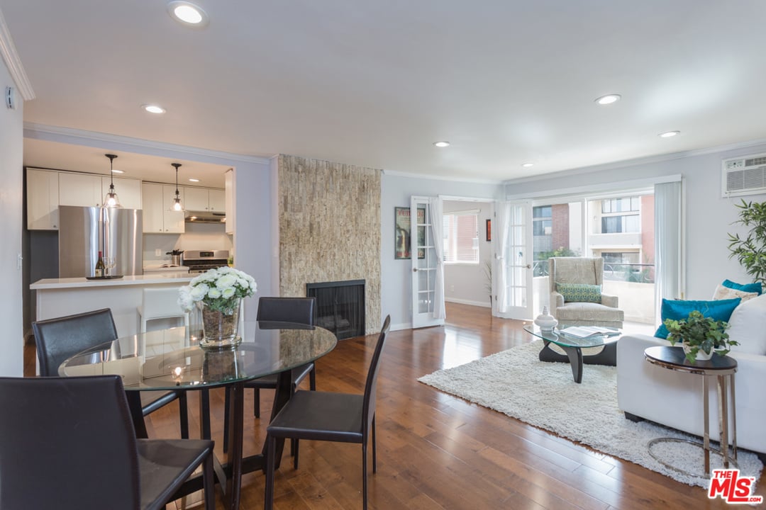 2320 S Bentley Ave #201